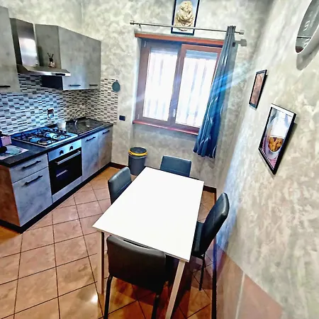 1 Apartment *