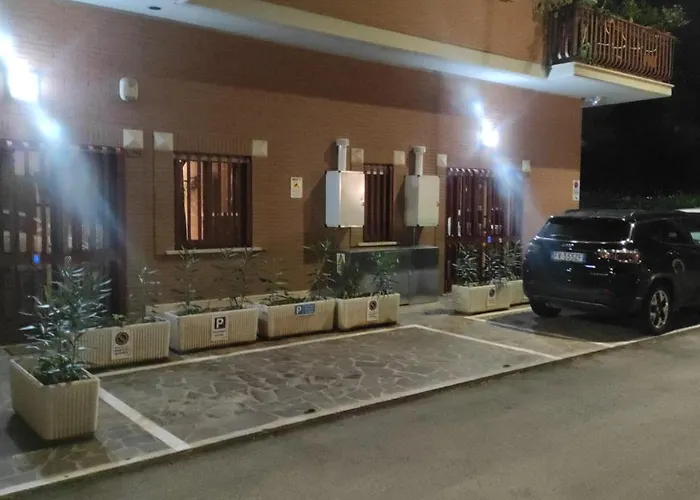 1 Metro A Free Parking Апартаменты *