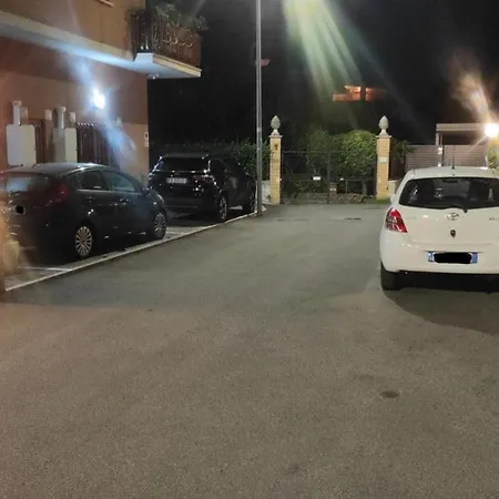 1 Metro A Free Parking روما